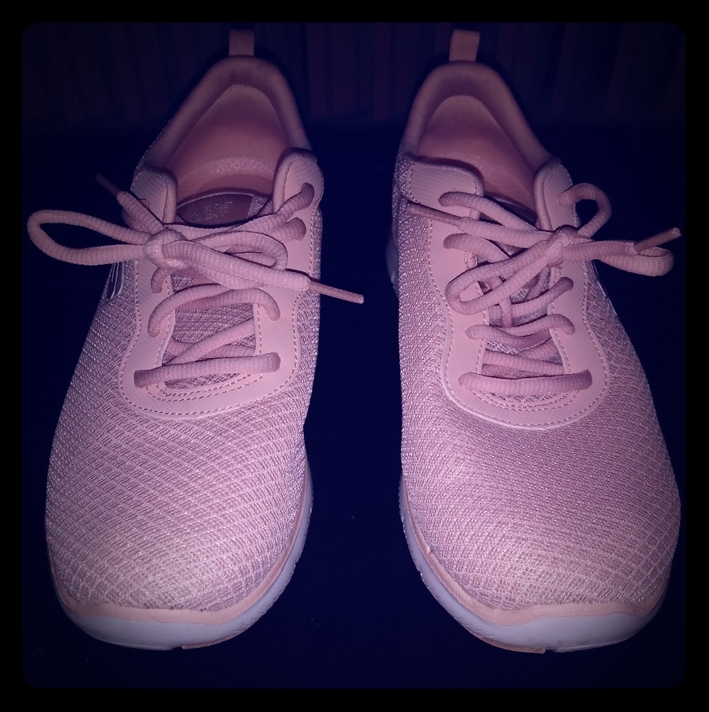 Skechers lite-weight size 9